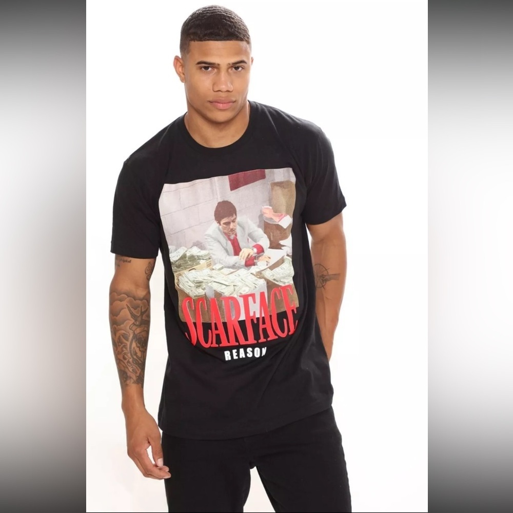 Scarface Tony Montana Counting Money Black/Red/White Graphic Tee/ T-shirt | NEW! - Picture 2 of 6